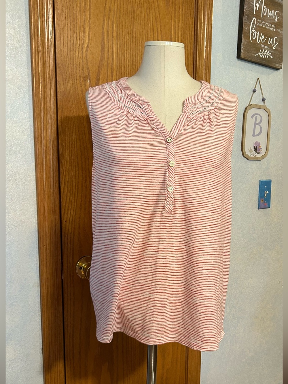Croft & Barrow Red & White Tank Top- Size Large